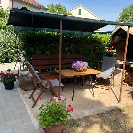 Ruzica Apartment Sukosan